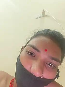 Chahat_Love-143 live room snapshot on Stripchat