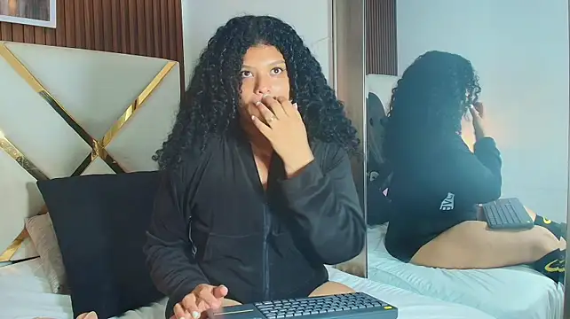 Chantal_Sex_XXX captura da sala ao vivo na Stripchat