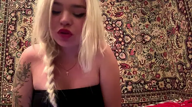 ChinAlbaugh Momentaufnahme des Live-Raums auf Stripchat