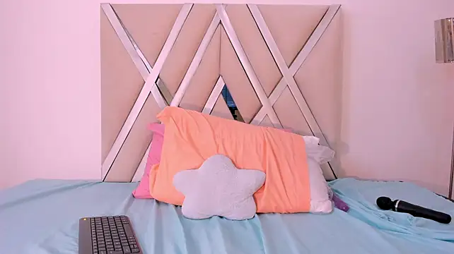 Chloe_Russo_ снимок онлайн-комнаты на Stripchat