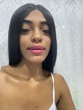 Chocolate__pussy снимок онлайн-комнаты на Stripchat