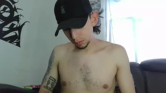 Chris__Jones live room snapshot on Stripchat