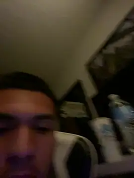 Chucky008 live room snapshot on Stripchat