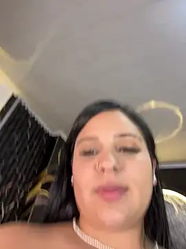 Cloee_OF Momentaufnahme des Live-Raums auf Stripchat