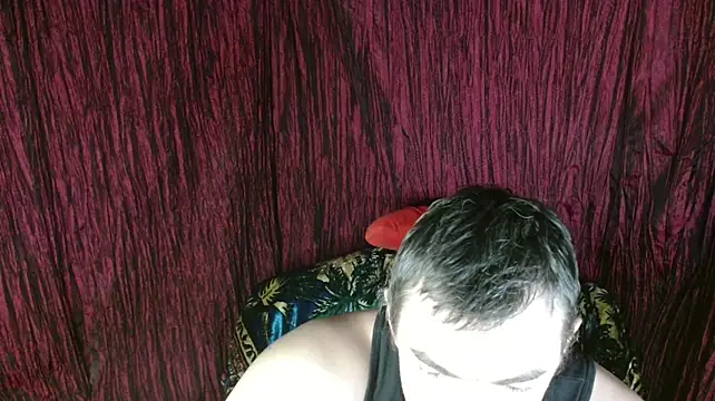 ConanJones captura de la sala en vivo en Stripchat