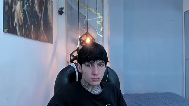 Cry_thereal momentopname van live room op Stripchat
