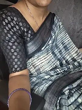 Cute-Smiely-Queen-Telugu Momentaufnahme des Live-Raums auf Stripchat