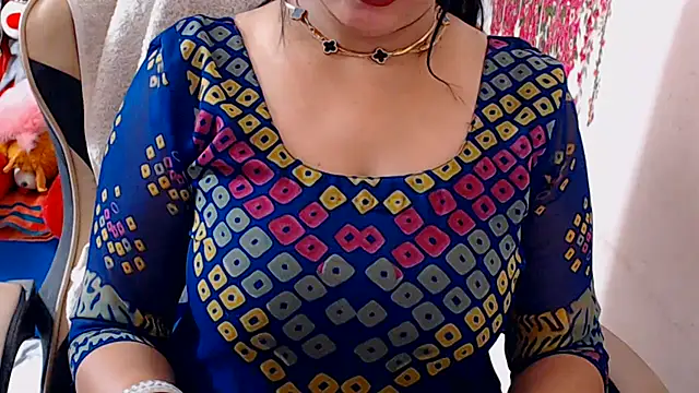 Cute_Shanaya_143 Momentaufnahme des Live-Raums auf Stripchat