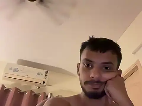 CutieDickBoiii Momentaufnahme des Live-Raums auf Stripchat