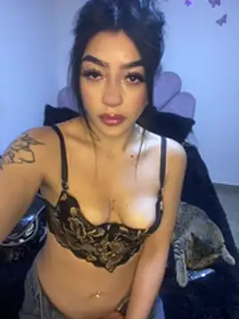 DAKOTA_SAKURA live room snapshot on Stripchat