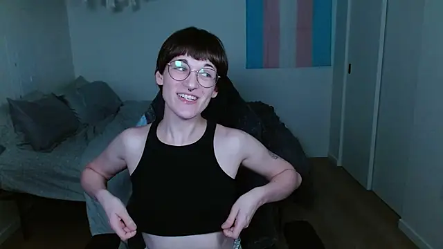 DecemberHoliday live room snapshot on Stripchat