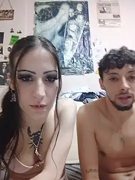 DelNorteAlSur live room snapshot on Stripchat