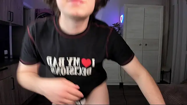 Derek_Shameless live room snapshot on Stripchat