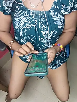 DesiRiya26 Momentaufnahme des Live-Raums auf Stripchat