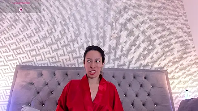 DianaRed_ Momentaufnahme des Live-Raums auf Stripchat