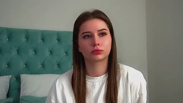 DianaVert live room snapshot on Stripchat