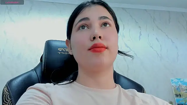 Diara_1an momentopname van live room op Stripchat