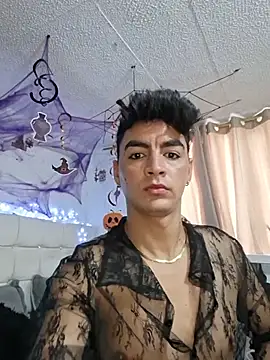 DiorenFox live room snapshot on Stripchat