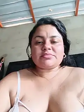 Dirty-violeta_19 momentopname van live room op Stripchat