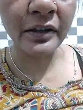 Disha2870 momentopname van live room op Stripchat