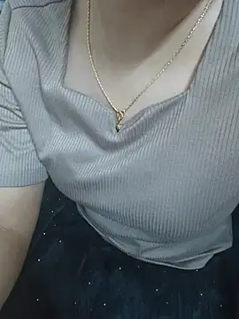 Diyatamil Momentaufnahme des Live-Raums auf Stripchat