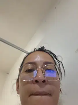 Dr_Edna_naughty captura da sala ao vivo na Stripchat