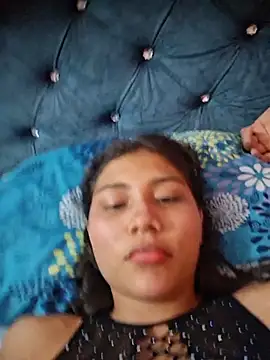 DuoPassion143 Momentaufnahme des Live-Raums auf Stripchat