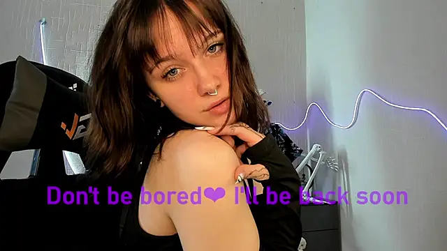Elastikisss Momentaufnahme des Live-Raums auf Stripchat