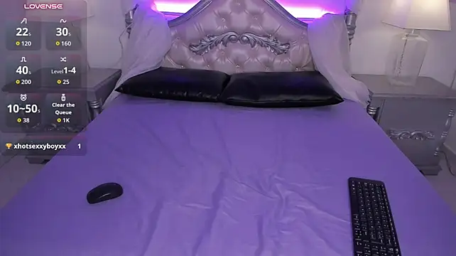 ElizabethBlaze momentopname van live room op Stripchat