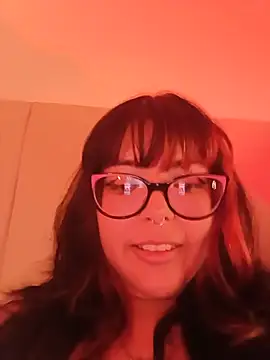 EllieNeptune_ live room snapshot on Stripchat