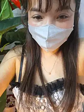 Emi-beautiful captura de la sala en vivo en Stripchat
