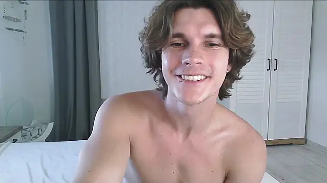 Eric_Crush Momentaufnahme des Live-Raums auf Stripchat