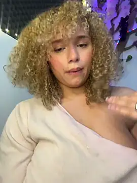 Esperanza_Gomez1 Momentaufnahme des Live-Raums auf Stripchat