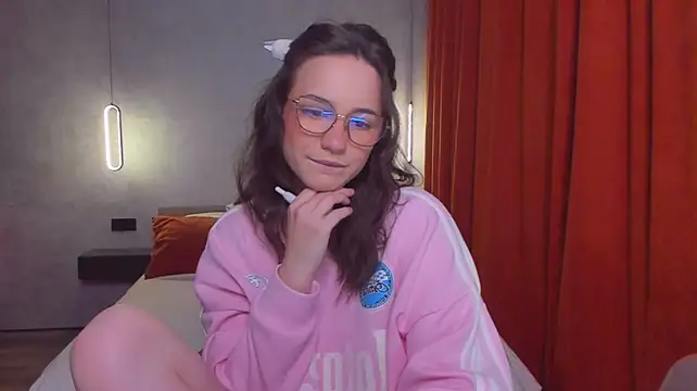 Eva_Doo Momentaufnahme des Live-Raums auf Stripchat