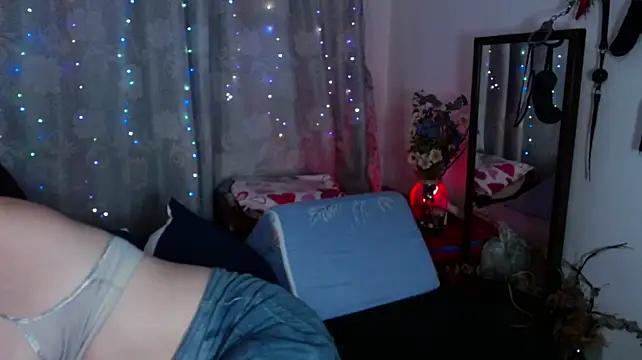 Eve_Blue77 momentopname van live room op Stripchat