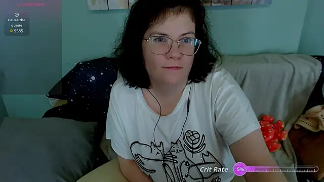 EverlyRays live room snapshot on Stripchat