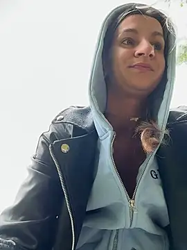 EvvaMur live room snapshot on Stripchat