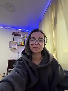 FeliceCat live room snapshot on Stripchat