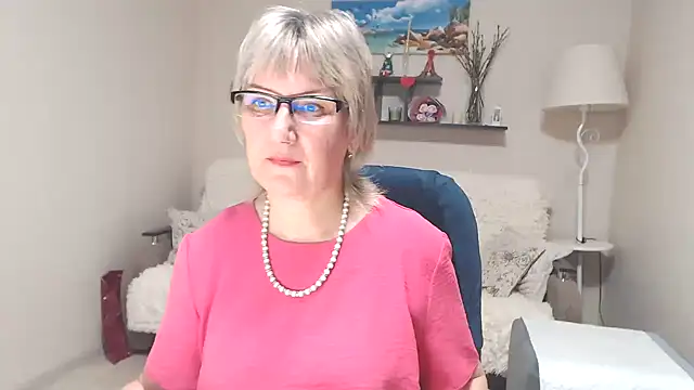 FleurMays momentopname van live room op Stripchat