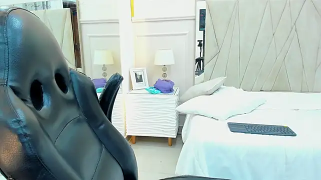 Florian_Nemec Momentaufnahme des Live-Raums auf Stripchat