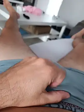 Fontanero38 momentopname van live room op Stripchat