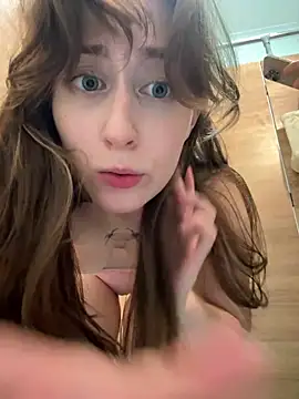 FroggyAnna captura de la sala en vivo en Stripchat