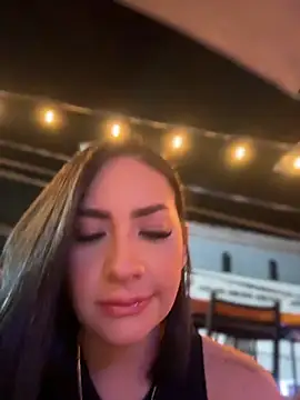 GabriellaFerrer captura de la sala en vivo en Stripchat