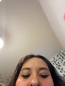 Galabombon live room snapshot on Stripchat