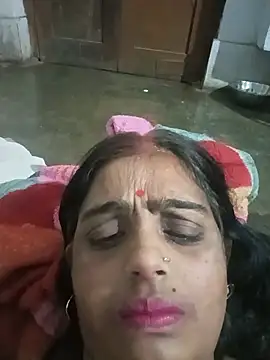 Garammasala1 live room snapshot on Stripchat