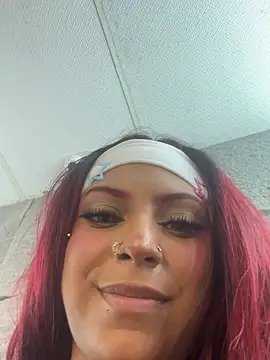 GiaRedd captura de la sala en vivo en Stripchat