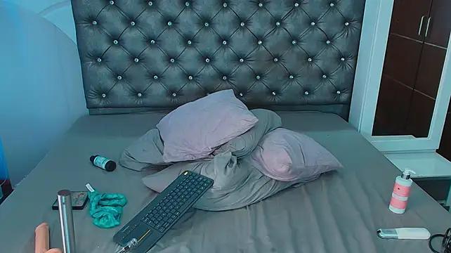 GiaSMonroe captura de la sala en vivo en Stripchat