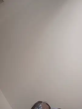 Giselabrunette25 captura de la sala en vivo en Stripchat