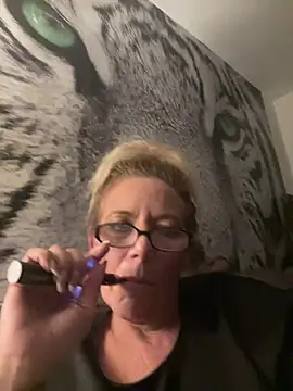 Golden-Dior captura de la sala en vivo en Stripchat