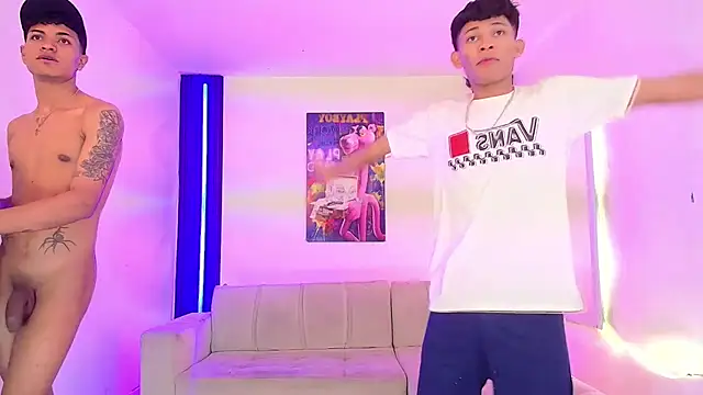 GoldenDuoheat momentopname van live room op Stripchat